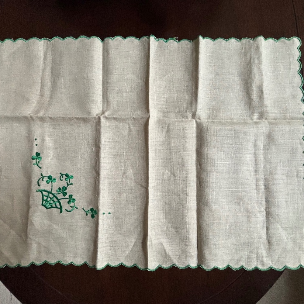 Irish Linen  Cloverleaf Embroidered Cloth